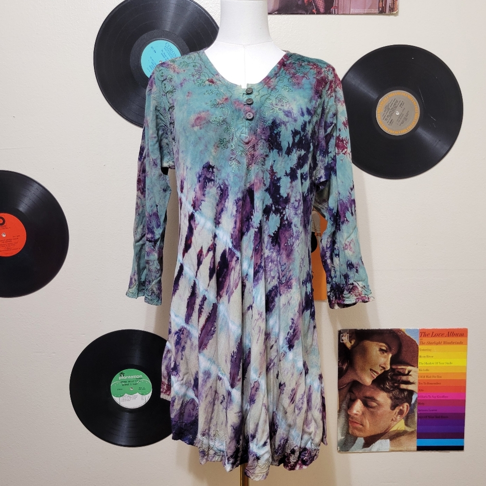 Made In India Embroidered Dark Tie-Dye Henley Tunic